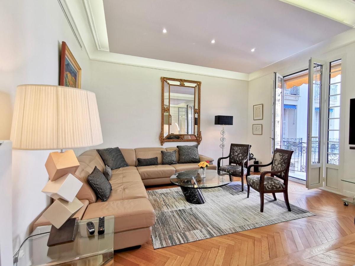 Luxury Baquis Apartment Nice Exterior photo
